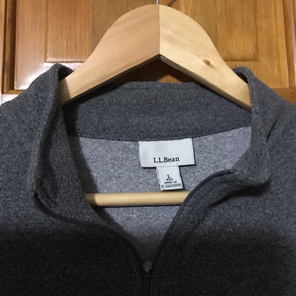 Woman’s LL Bean Fleece Zip Up Jacket - Picture 3 of 3